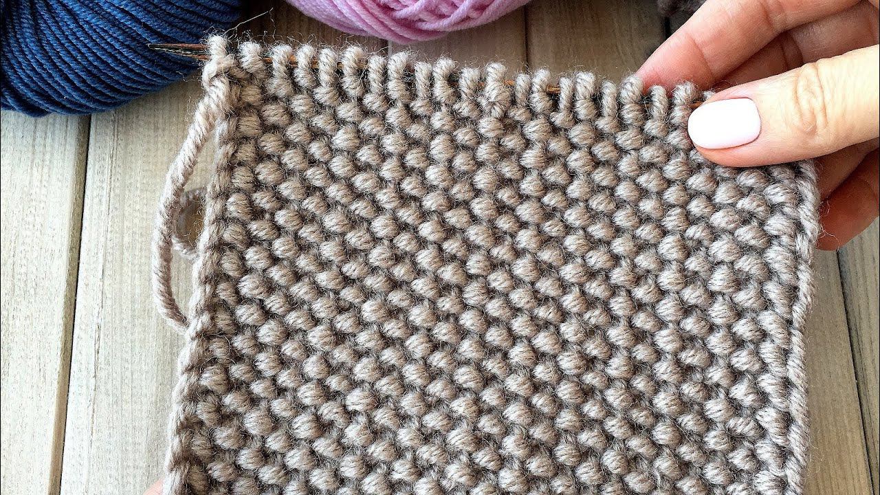 Плотный твидовый узор спицами Узелки смотреть онлайн