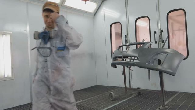 Автопокраска Киев.2 Как покрасить новый пластик? Система Glazurit смотреть онлайн