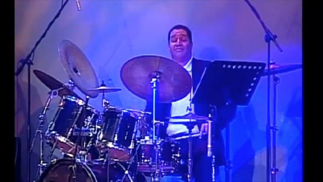 Descarga de Victor Paz (trompeta) y Fidel Morales (batería). смотреть онлайн