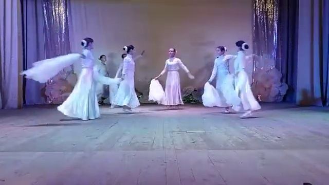 Хореографическая композиция Улетай на крыльях хореографический ансамбль  Ассорти ноябрь 2023г