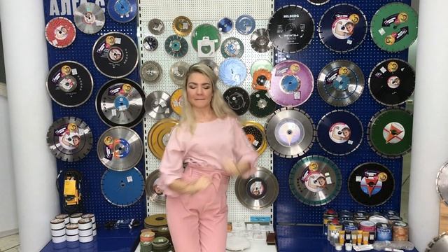 Танец Алёны «Ноябрьская джига дрыга»! Звоните! 8-800-5-502-056 Алга-С смотреть онлайн