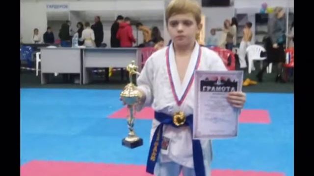 С Днем рождения,Андрюша! Семья Кладовщиковых. смотреть онлайн