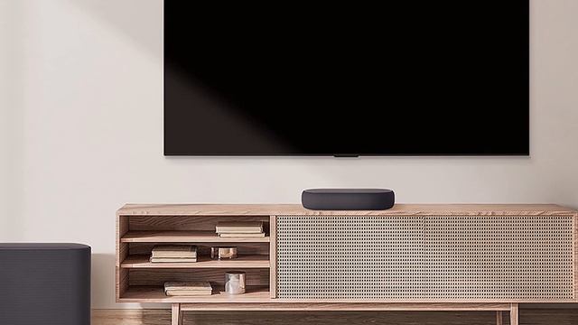 Sonos Beam Gen 2 vs LG Eclair QP5 - Which Wins the Audio Duel? смотреть онлайн