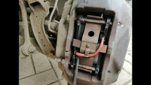 Замена колодок, датчик износа тормозных колодок vw touareg 09