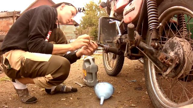 Как быть первым на селе? Мотоцикл Минск. Покатушка.. смотреть онлайн