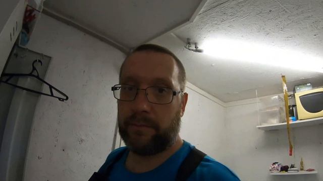 ?Ремонт капота Renault Logan ?закончил Skoda Octavia? смотреть онлайн