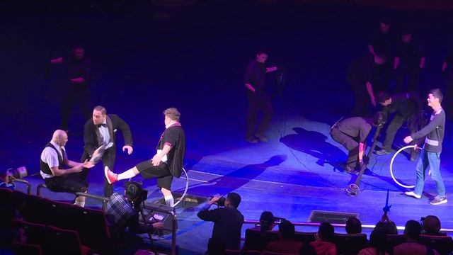 comic group "Equivokee" Hula Hup (Экивоки реприза Хула Хуп) смотреть онлайн