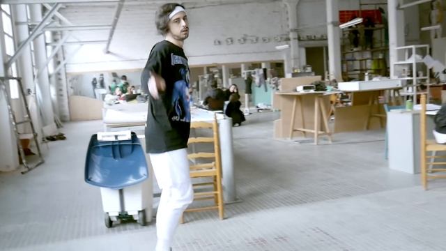 KINDER MALO ( DEUNA смотреть онлайн