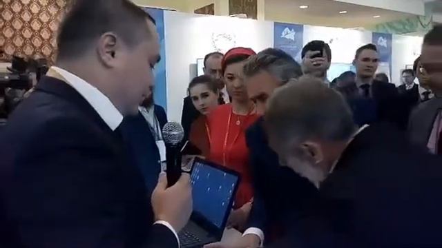 Президент Татарстана ознакомился с выставкой Russia Halal Expo смотреть онлайн