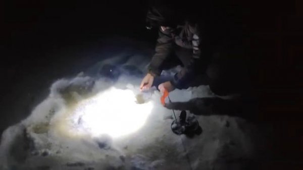 Зимняя рыбалка на реке Сить