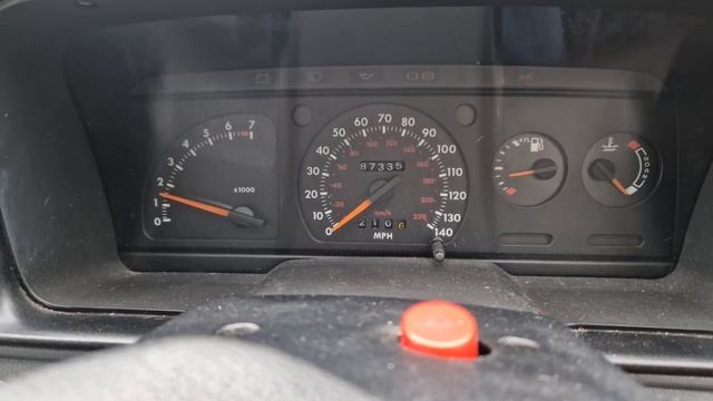 1990 Ford Escort 1.6 Carburated  Cold Start