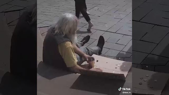 Делайте добро, ведь его так мало сегодня😢😭 ЧО смотреть онлайн