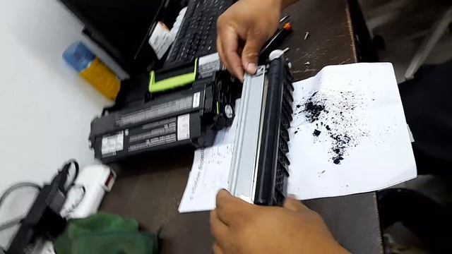 Reparación Líneas O Bandas Blancas Unidad De Imagen Lexmark 50F0Z00