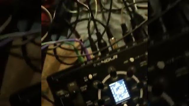 Analog Synthesizer improv with Ndlr, Korg Nubass, Korg volca keys, Behringer Model D and guitar fx. смотреть онлайн