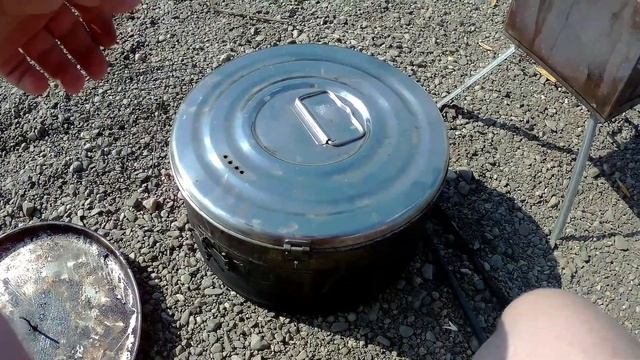 Копчение рыбы в медицинской биксе.