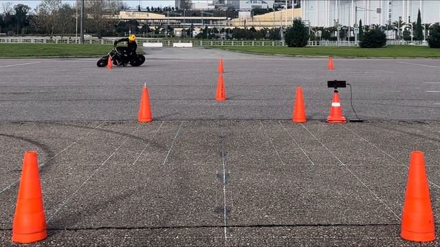 TunaGP Алексей Ткаченко Suzuki GSX-R750 L2 Gymkhana Ростов 40,237с 11 декабря 2023 г. смотреть онлайн