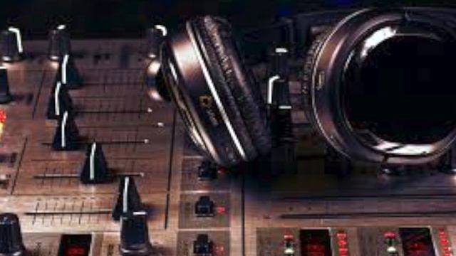 Ant March смотреть онлайн