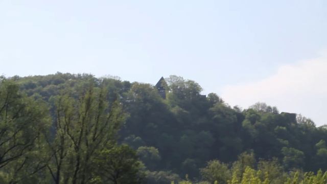 Река Уж в районе Невицкого замка смотреть онлайн