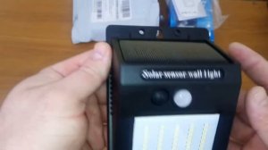 Светильник на солнечной батареи с датчиком движения