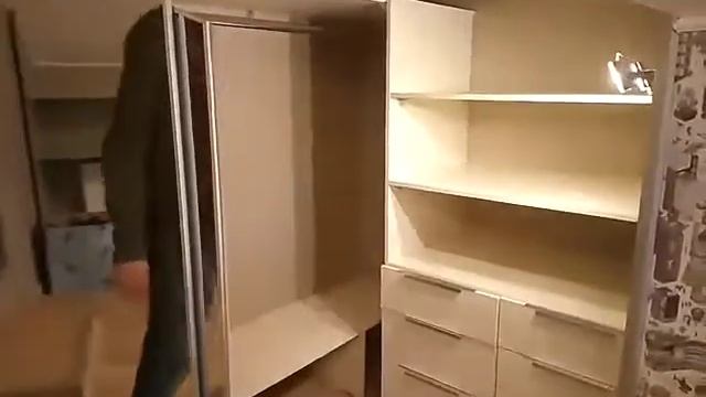 Мини гардеробная в детской комнате в мансарде(стоимость 68.000) смотреть онлайн