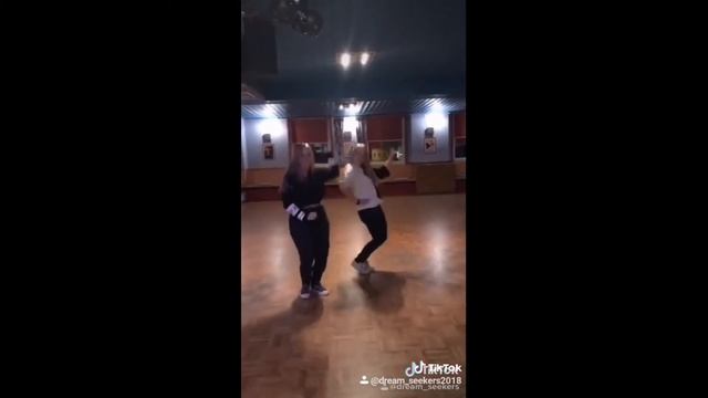 Dream Seekers - Tik Tok's best - The Git Up challenge смотреть онлайн