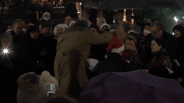 Щедрик звучить у Лондоні, на Трафальгарі. 2017 смотреть онлайн