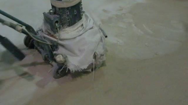 Демонстрация оборудования: шлифовка кварцевого песка алмазными шлифчашками 00