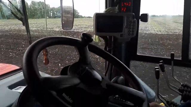 Подруливающее устройство EZ-Pilot+CFX 750 на тракторе К-744 смотреть онлайн