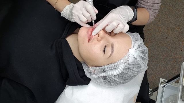 Перманентный макияж губ. Анна Старова смотреть онлайн