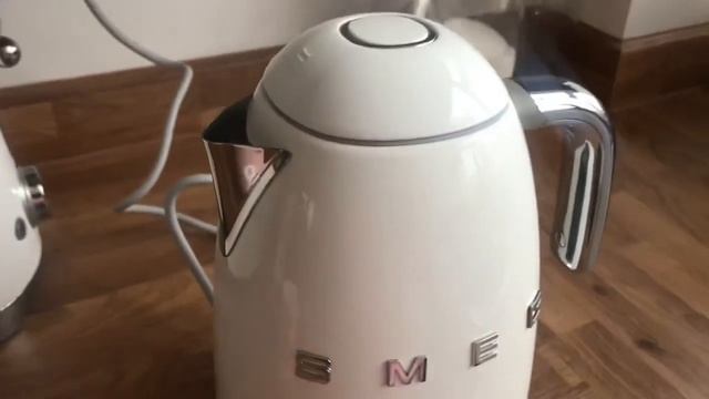 1 Month Honest SMEG Kettle and Toaster Review смотреть онлайн