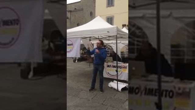 Alfonso Bonafede: Presidente del Consiglio che controlla in silenzio in aula смотреть онлайн