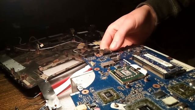 Ремонт Acer 5552g - типичная проблема, не включается