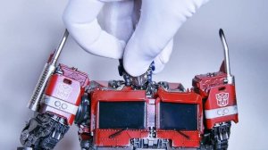 Самая реалистичная Фигурка Оптимус Прайм по фильму Трансформеры: Bumblebee от ThreeZero