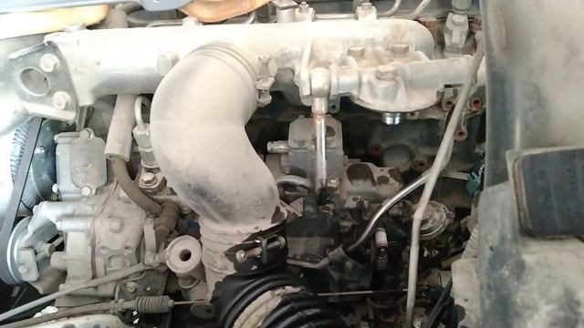 FUSO CANTER//CHANGE OIL