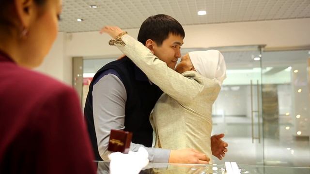 Рекламный ролик - Ювелирный магазин "Алтын Даму" смотреть онлайн