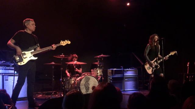 laura jane grace & the devouring mothers - valeria golino [live] смотреть онлайн