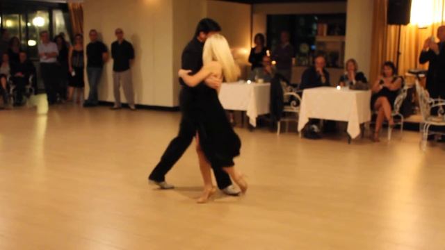 Matteo Antonietti e Ravena Abdyli, Sogni di tango Ferrara смотреть онлайн