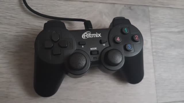 Что внутри геймпада Ritmix?.mp4