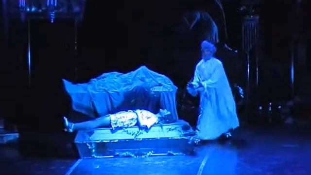 Екатерина Алабина поет дуэт Булотты и Синей Бороды смотреть онлайн