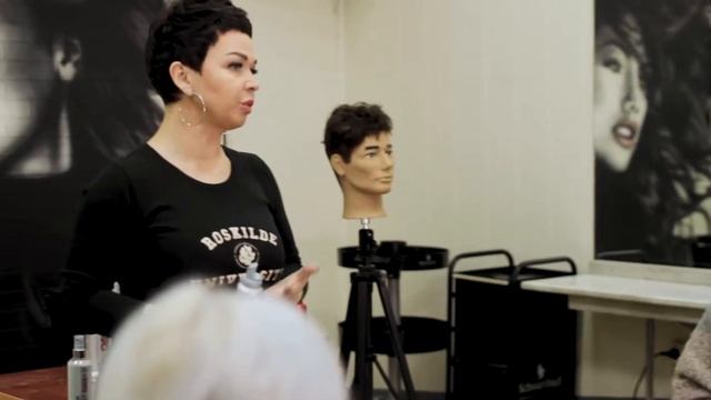 !! Работала как оператор!! Промо видео для парикмахера Инны. смотреть онлайн