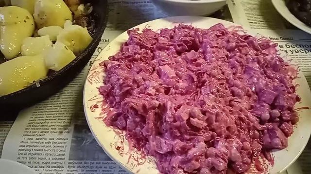 А у нас свежина ! Накрыли стол. смотреть онлайн