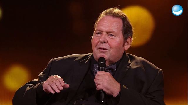 Hape Kerkeling überreicht Ottried Fischer den Ehrenpreis - Deutscher Comedypreis 2017 - Der Deutsch смотреть онлайн