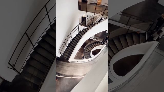 Галерея современного искусства Киасма в #Хельсинки смотреть онлайн