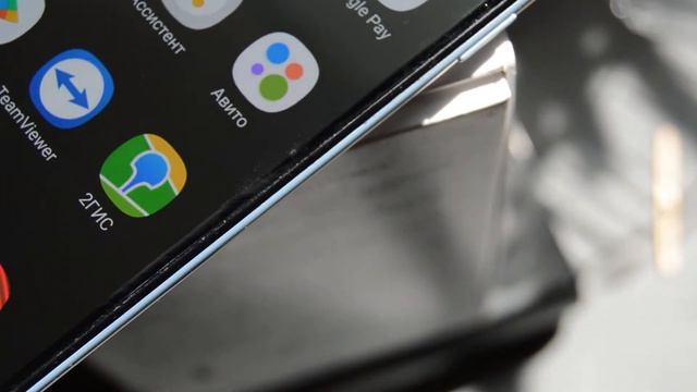 Матовая плёнка на дисплей телефона, для хорошей видимости изображения при ярком солнце на улице ... смотреть онлайн