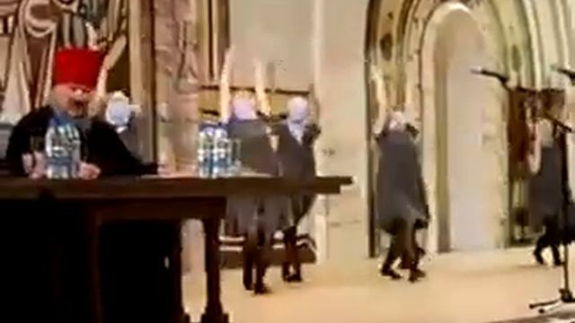 ▶ Грязные танцы в православной церкви смотреть онлайн