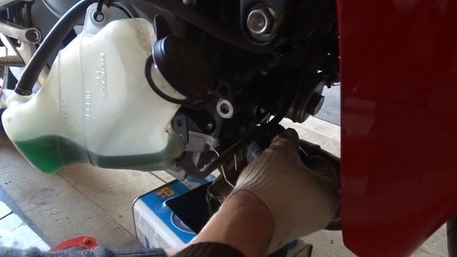 замена масла подробно, honda cbr600rr 2008 смотреть онлайн