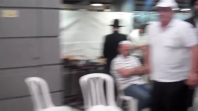 The Western Wall & the Tefillin Shpiel смотреть онлайн