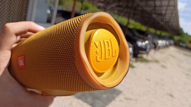 JBL Charge 4 GG vs TL-WHICH ONE HAS MORE EXCURSION??? [LFM 100] смотреть онлайн