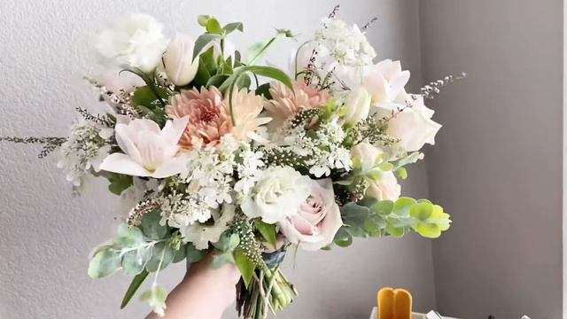 Garden Bridal Bouquet смотреть онлайн