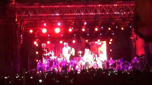 Ленинград - Лабутены. Чернозём 2018 смотреть онлайн